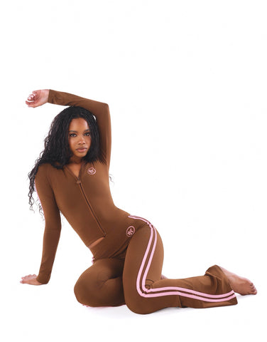 sculpt zip and flare two piece set