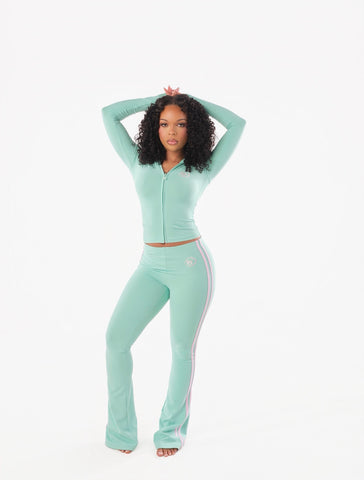 Soft Sculpt zip and flare two piece set